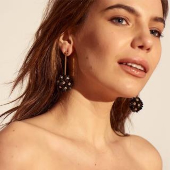 Lele Sadoughi Jewelry - NWOT Lele Sadoughi Plumeria Flower Drop Earrings